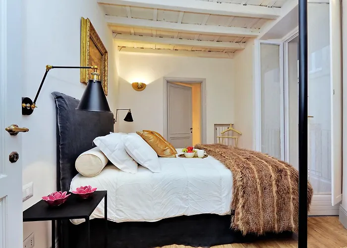 Apartament Luxury Charme Between Pantheon And Spanish Steps