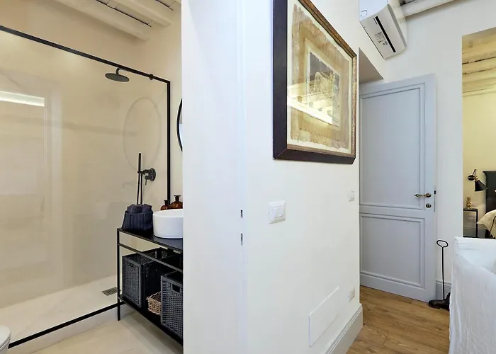 Luxury Charme Between Pantheon And Spanish Steps Apartament
